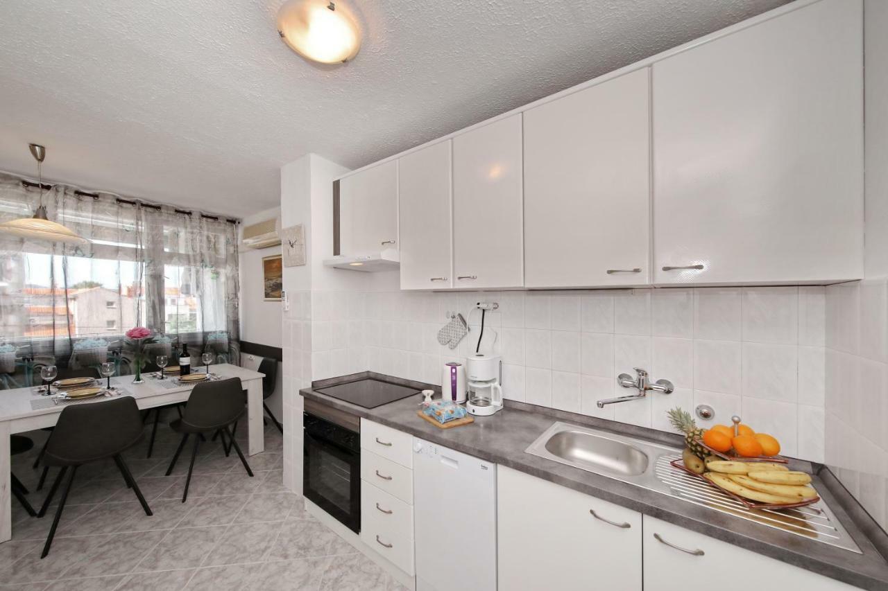 Apartman Lana In City Centre With Garage Zadar Dış mekan fotoğraf