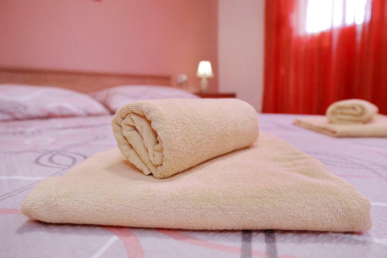 Apartman Lana In City Centre With Garage Zadar Dış mekan fotoğraf