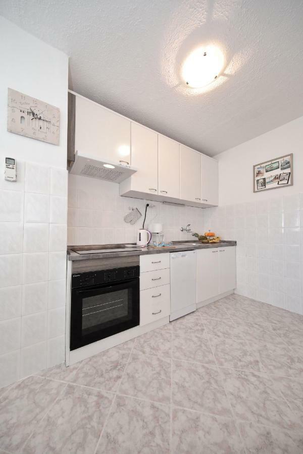 Apartman Lana In City Centre With Garage Zadar Dış mekan fotoğraf