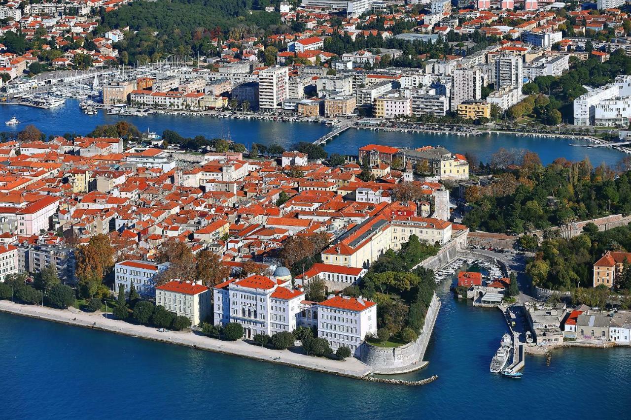 Apartman Lana In City Centre With Garage Zadar Dış mekan fotoğraf